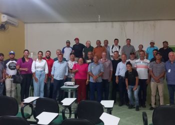 Secretário do CONSIDE acompanha palestra sobre boas práticas e certificação para queijeiras