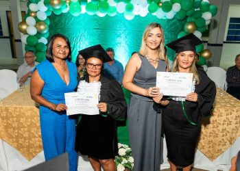 Em Gurinhém, Presidente do CONSIDE prestigia entrega de diplomas do Curso de Agricultor Familiar
